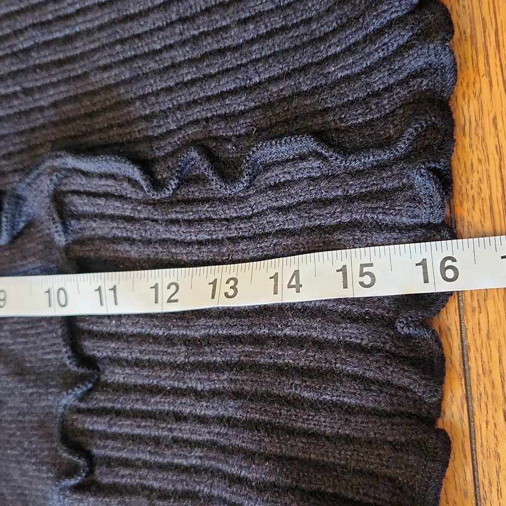 BDG, Urban Outfitters, NWT, Women's Sweater, Black, Size XL ♥️ - Picture 9 of 9